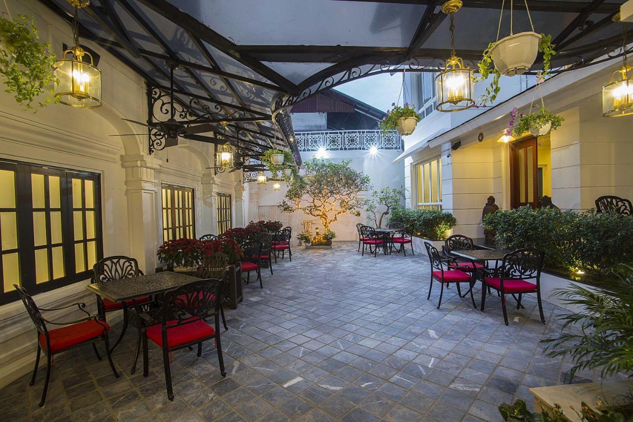 New Era Hotel & Villa Ханой Екстериор снимка